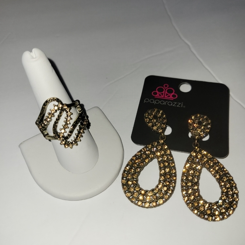 Paparazzi Fashion Jewelry Set